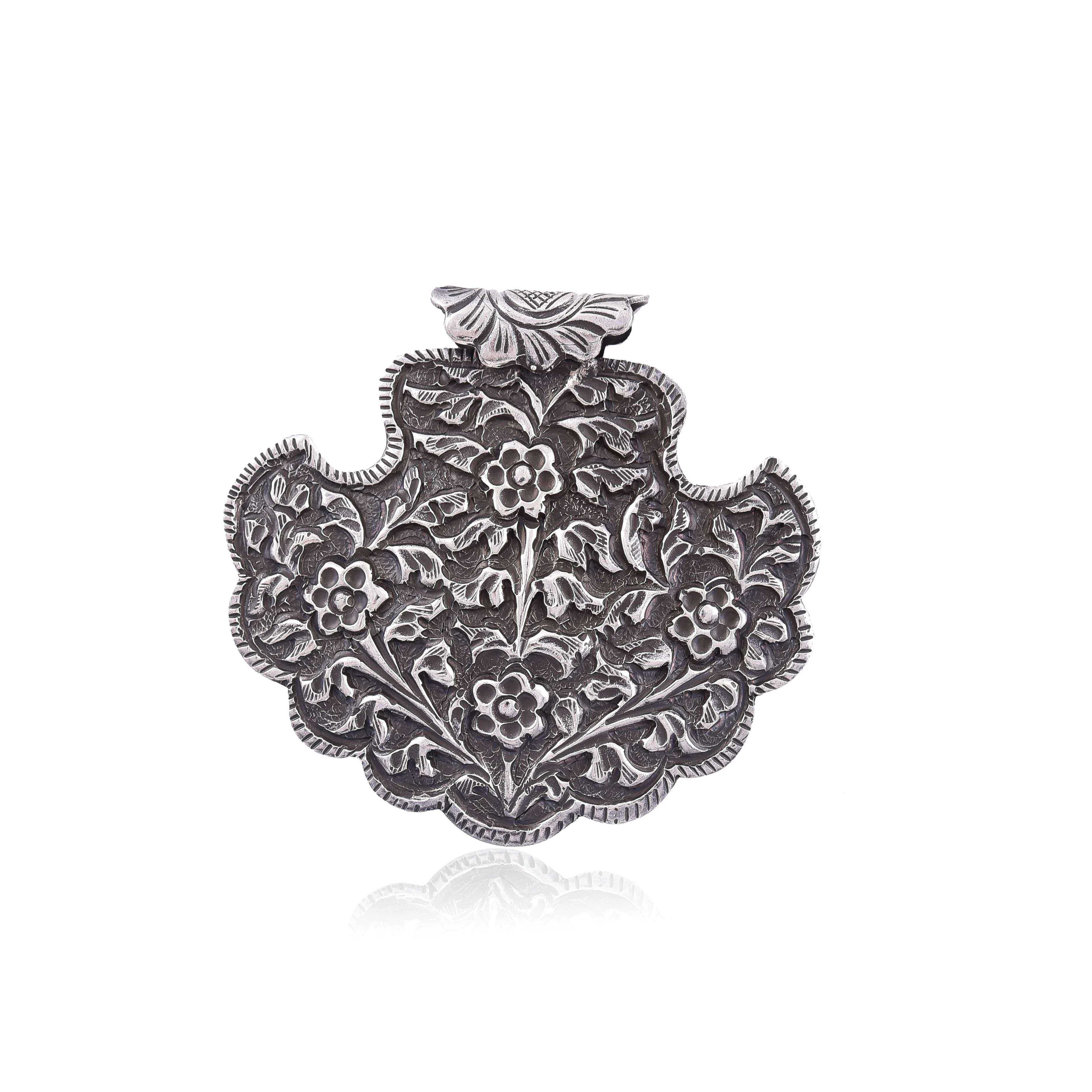 silver-flower-carving-oxidised-pendant-sku-5837